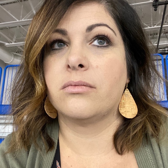 Meet your Posher, Sara - Picture 1 of 1